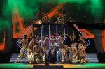 Shruti Haasan shows her moves during the 60th Filmfare Awards,.,.jpg